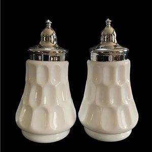 Vintage Fenton Olde Virginia Pattern Thumbprint Salt & Pepper Shakers - 1960's